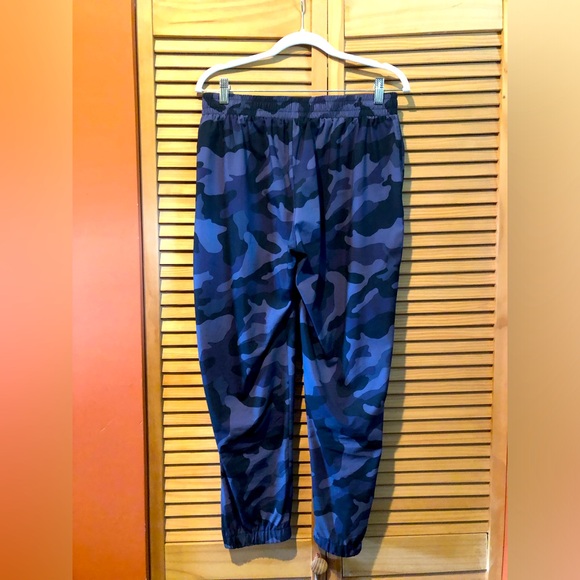 Lightweight Joggers | Camo - Picture 2 of 3